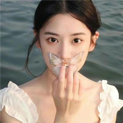 府上娶了个锦鲤新娘